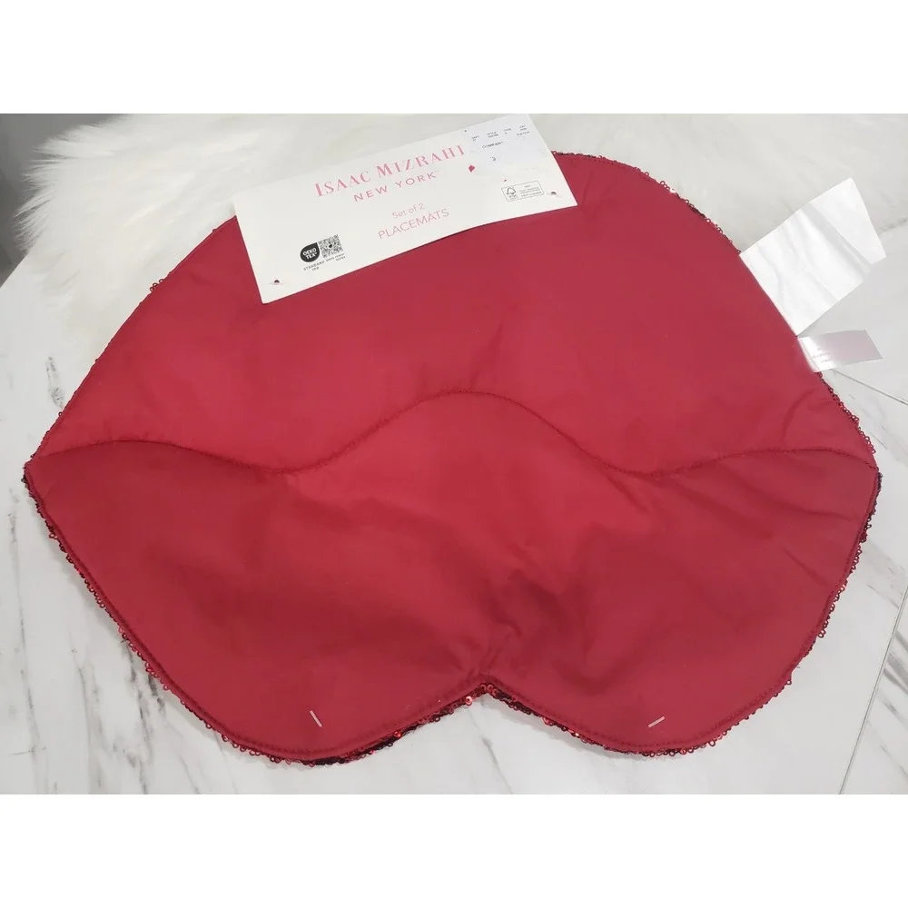 NEW Isaac Mizrahi PLACEMATS Valentine's‎ Red Sequin LIPS 18x13 Boudoir Decor